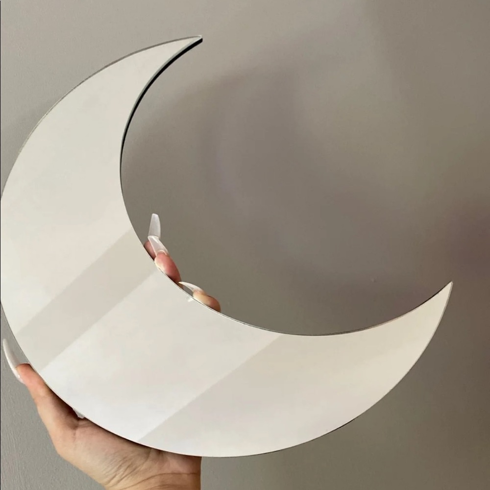 Crescent moon mirror ✨